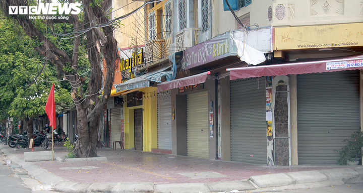 Phòng chống COVID-19, Hải Phòng nhiều nơi không một bóng người - 17