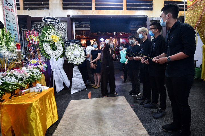 Ảnh: Bạn gái cùng gia đình lo hậu sự cho diễn viên Hải Đăng - 7