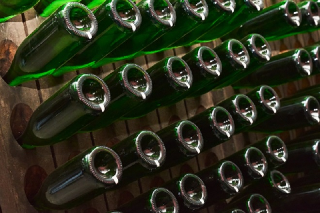 Có phải đáy chai rượu vang càng lõm, chất lượng càng cao? - 1