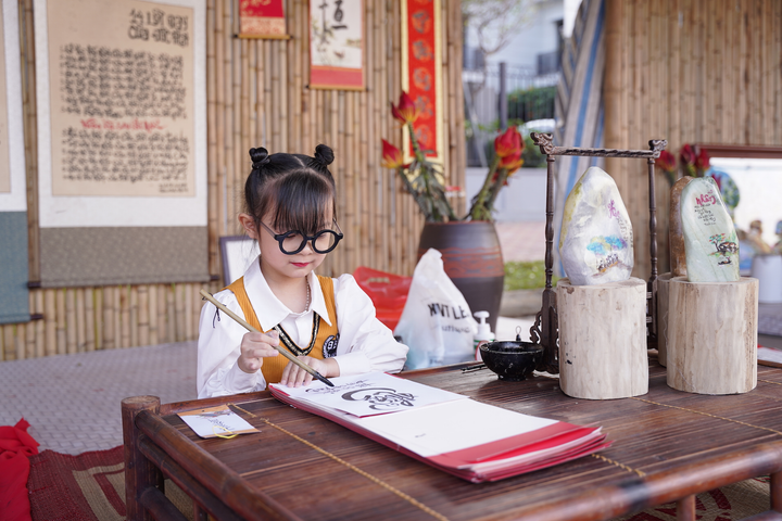 Đường hoa Home Hanoi Xuân: Điểm đến an toàn Tết Tân Sửu - 6