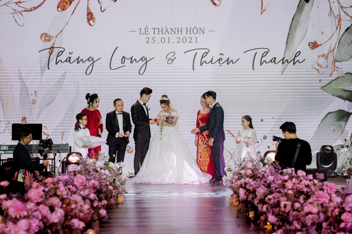 Ảnh lễ ăn hỏi và tiệc cưới của con gái diva Thanh Lam - 4