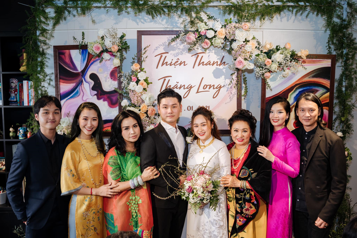 Ảnh lễ ăn hỏi và tiệc cưới của con gái diva Thanh Lam - 7