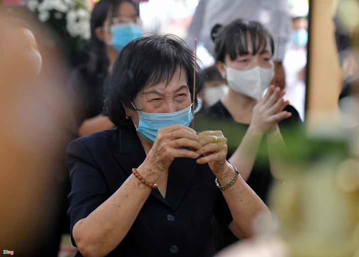 Người dân viếng nguyên Phó Thủ tướng Trương Vĩnh Trọng - 2