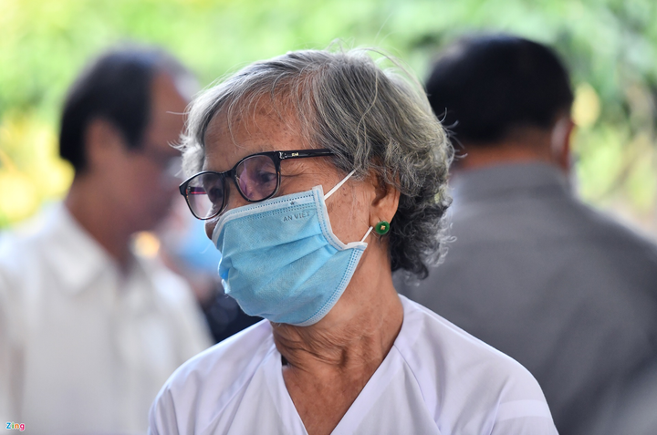 Người dân viếng nguyên Phó Thủ tướng Trương Vĩnh Trọng - 6