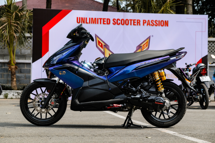 Honda Air Blade với màu sơn độc đáo tại TP.HCM - 11