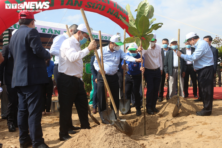 Thủ tướng: Hãy vì một Việt Nam xanh - 6