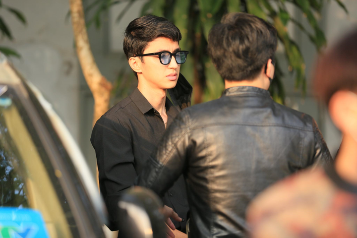 Công Lý, Việt Anh cùng nhiều đồng nghiệp nghẹn ngào tiễn đưa NSND Hoàng Dũng - 17