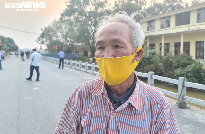 Ảnh: Thôn ở Bắc Ninh được dỡ phong tỏa sau 22 ngày cách ly, dân hò reo vui mừng - 6