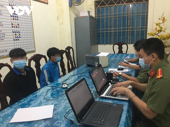 Lại phát hiện nam sinh lớp 9 làm giả văn bản của UBND tỉnh để được nghỉ học - 1