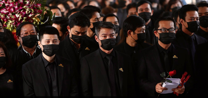 Công Lý, Việt Anh cùng nhiều đồng nghiệp nghẹn ngào tiễn đưa NSND Hoàng Dũng - 2