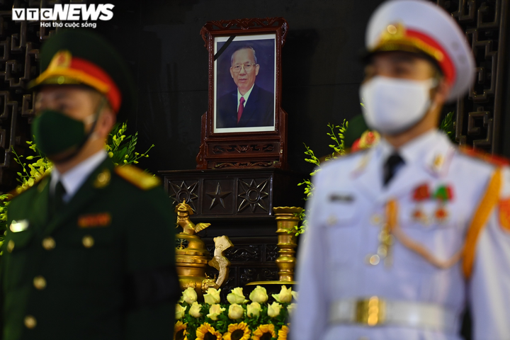 Ảnh: Lãnh đạo Đảng, Nhà nước viếng nguyên Phó Thủ tướng Trương Vĩnh Trọng - 16
