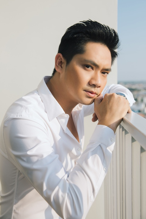 Minh Luân công khai bạn gái kém 8 tuổi - 3