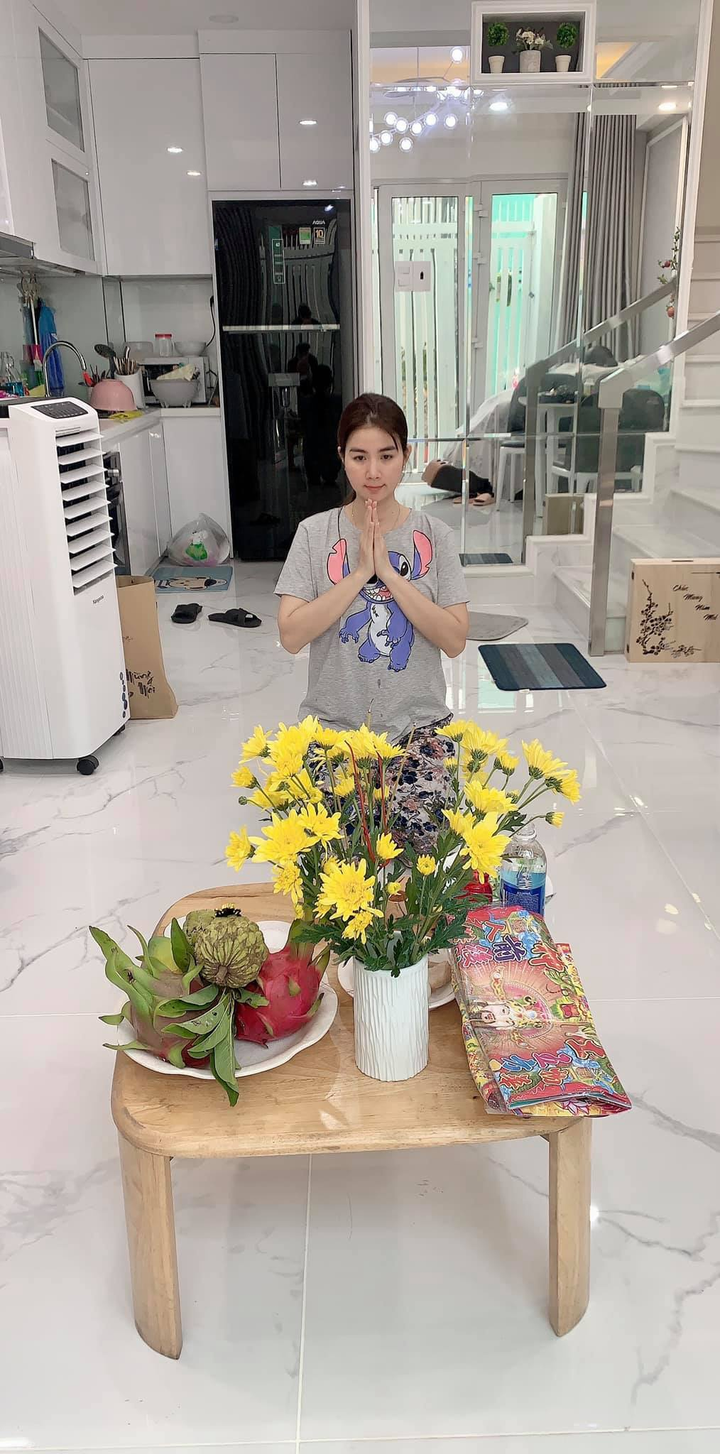 Mâm cúng ngày vía thần Tài của nghệ sĩ Việt có gì đặc biệt? - 5