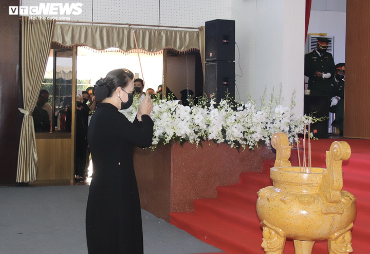 Ảnh: Lãnh đạo Đảng, Nhà nước viếng nguyên Phó Thủ tướng Trương Vĩnh Trọng - 9