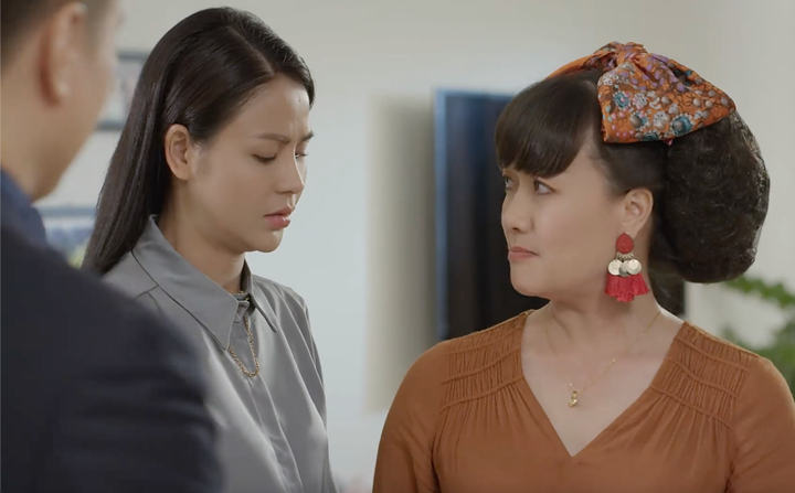 'Hướng dương ngược nắng' tập 31: Kiên đánh Vỹ để bảo vệ Châu - 2