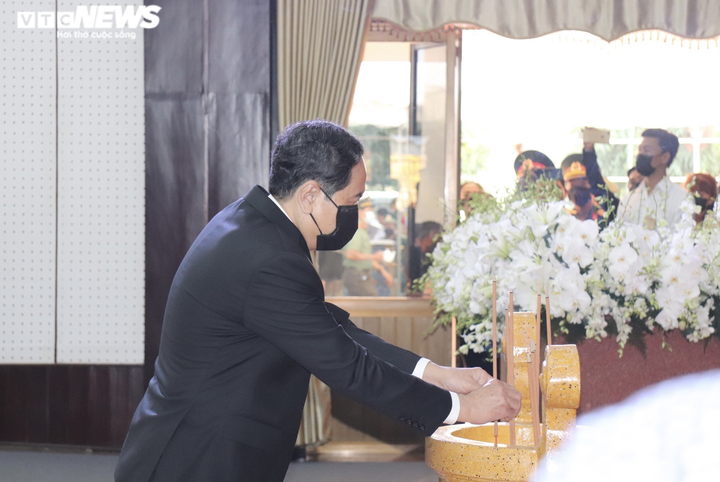 Ảnh: Lãnh đạo Đảng, Nhà nước viếng nguyên Phó Thủ tướng Trương Vĩnh Trọng - 11