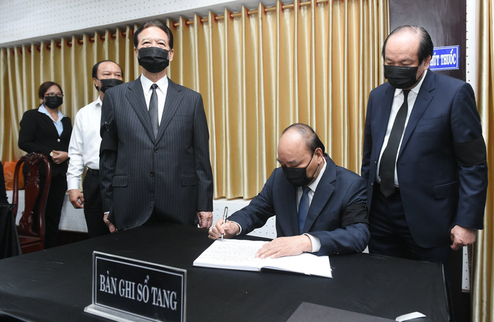 Ảnh: Lãnh đạo Đảng, Nhà nước viếng nguyên Phó Thủ tướng Trương Vĩnh Trọng - 25