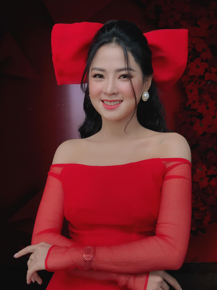 Ảnh: Nhan sắc bạn gái mới của diễn viên Minh Luân - 11