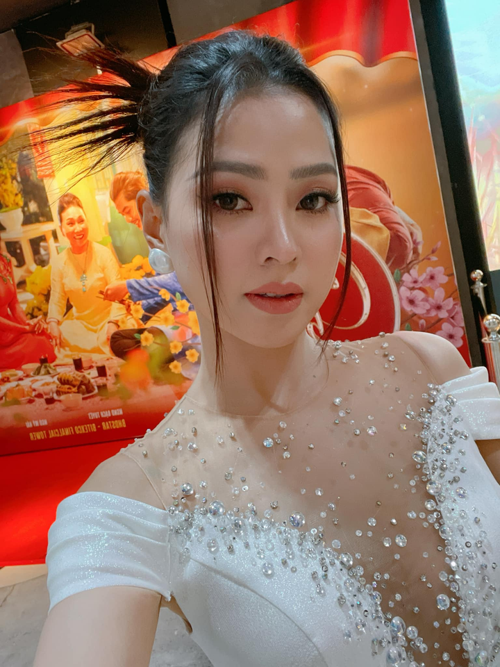 Ảnh: Nhan sắc bạn gái mới của diễn viên Minh Luân - 6