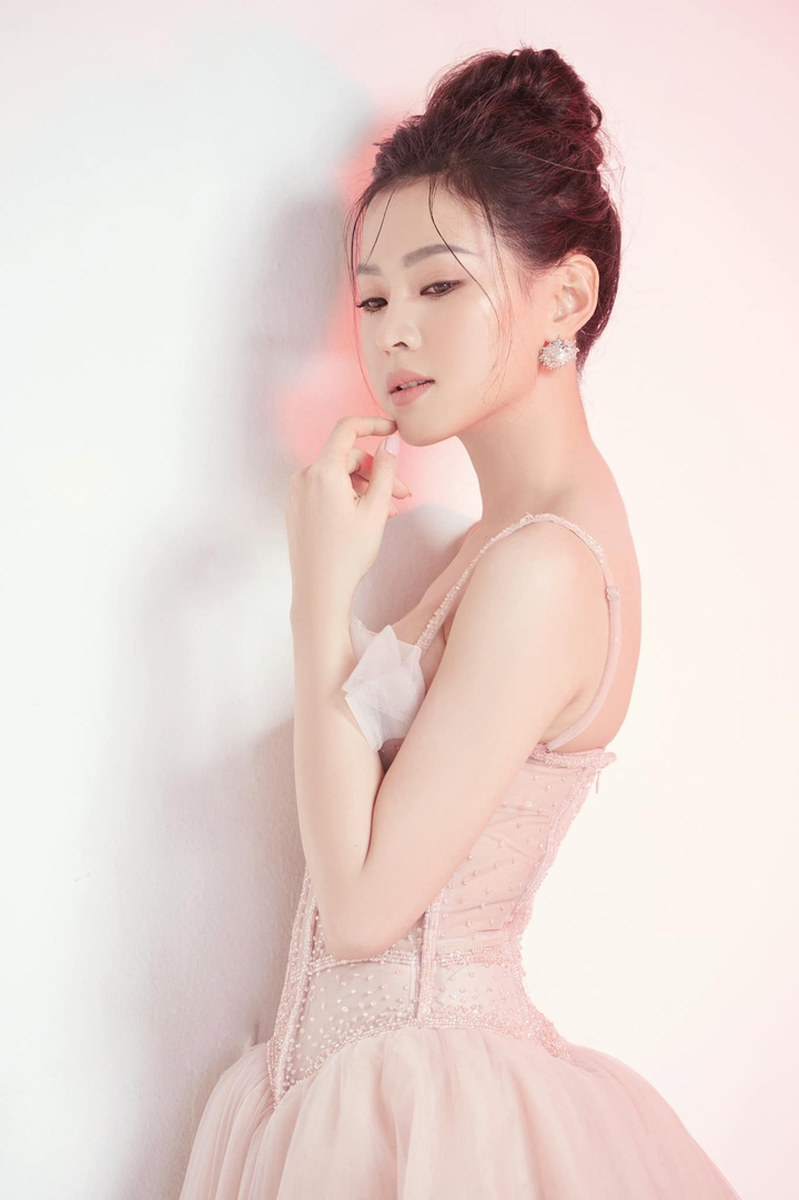 Ảnh: Nhan sắc bạn gái mới của diễn viên Minh Luân - 10