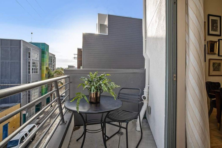 Căn hộ 800.000 USD của nữ Phó tổng thống Mỹ - 7