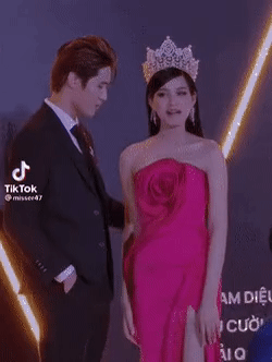 Bị chê chảnh khi từ chối ôm eo trên thảm đỏ, Hoa hậu Đỗ Thị Hà nói gì? - 2