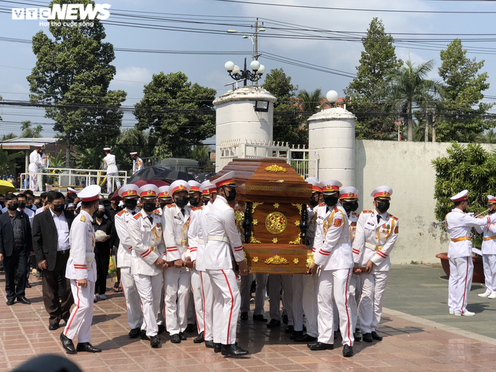 Ảnh: Tiễn đưa nguyên Phó Thủ tướng Trương Vĩnh Trọng về với đất mẹ - 4