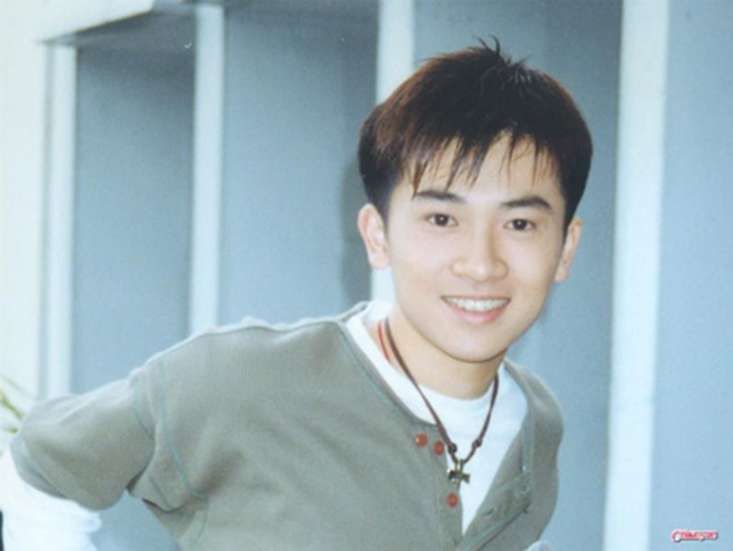 Ngũ a ca của 'Hoàn Châu cách cách' hơn 20 năm trước giờ ra sao? - 2