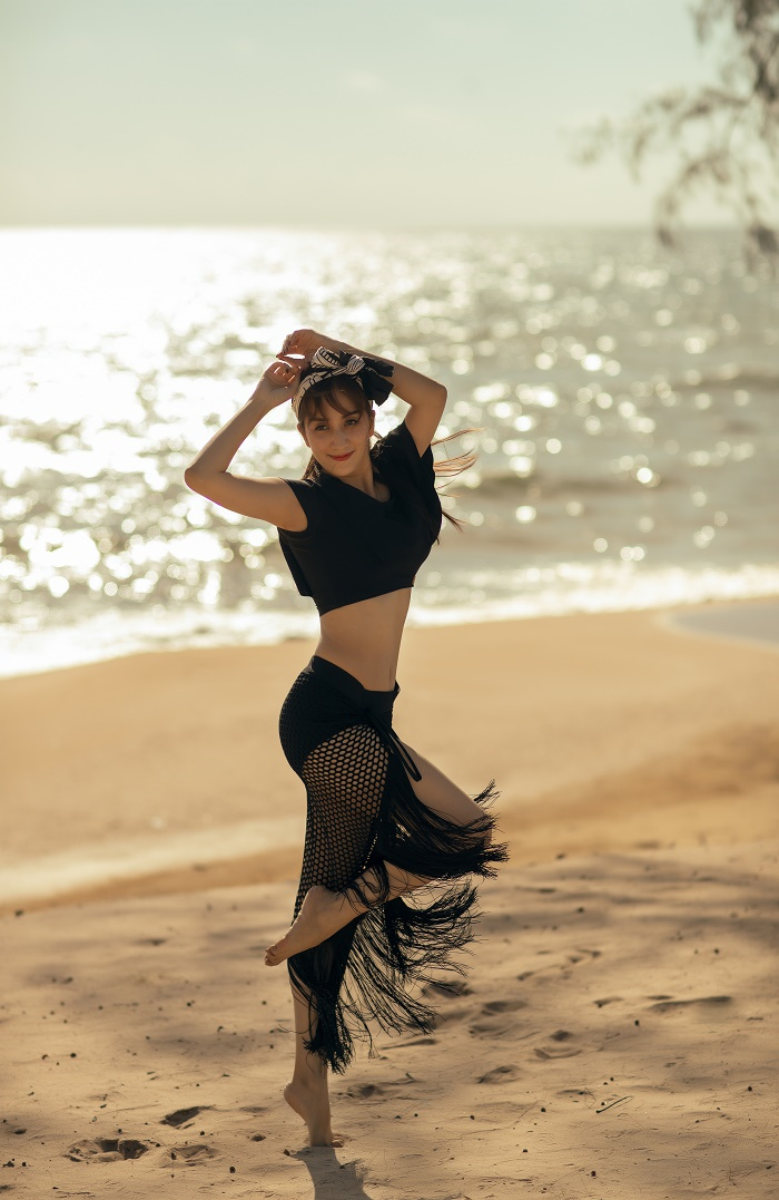 Khánh Thi kể chuyện suy sụp, lang thang ngoài đường khi mới yêu Phan Hiển - 15