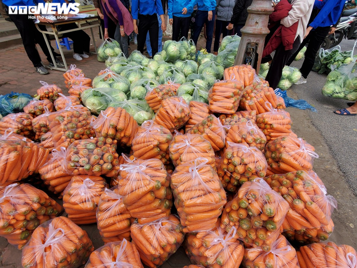 Người Bắc Ninh 'giải cứu' 5,5 tấn nông sản Hải Dương chỉ trong 1 giờ - 10