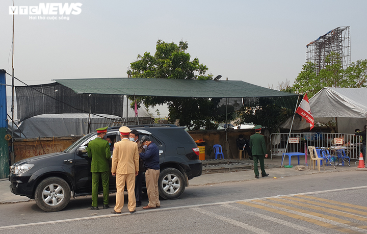 Về Hải Dương đón Tết nhưng khai ở Hà Nội, nữ giáo viên bị phạt 10 triệu đồng - 1