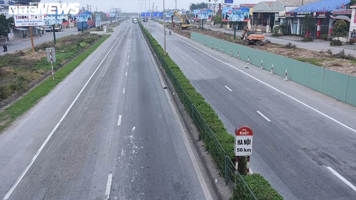 Ảnh: 'Quốc lộ tử thần' vắng vẻ chưa từng thấy trong đại dịch COVID-19 - 1