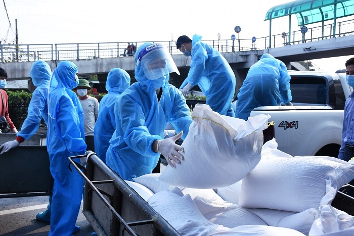 Ảnh: Hải Dương lắp đặt cây 'ATM gạo' miễn phí đầu tiên - 8