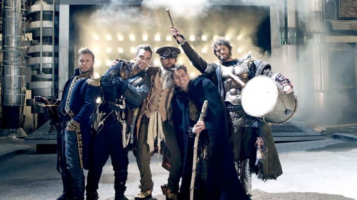 Vì sao đàn ông lại quyến rũ 'chết người' khi mặc quân phục? - 7