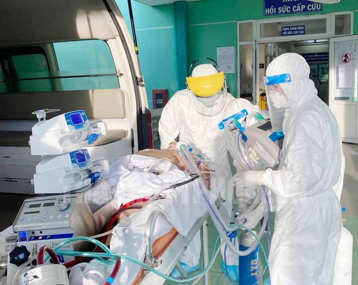 Tâm sự của bác sĩ trẻ Bệnh viện Chợ Rẫy tình nguyện vào tâm dịch COVID-19 - 3