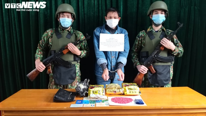 Bắt 'ông trùm' đường dây vận chuyển ma tuý xuyên quốc gia - 1