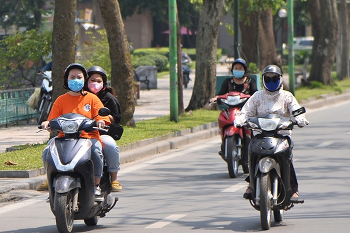 Miền Bắc có nơi trên 31 độ C, Tây Nguyên lạnh 15 độ C - 1