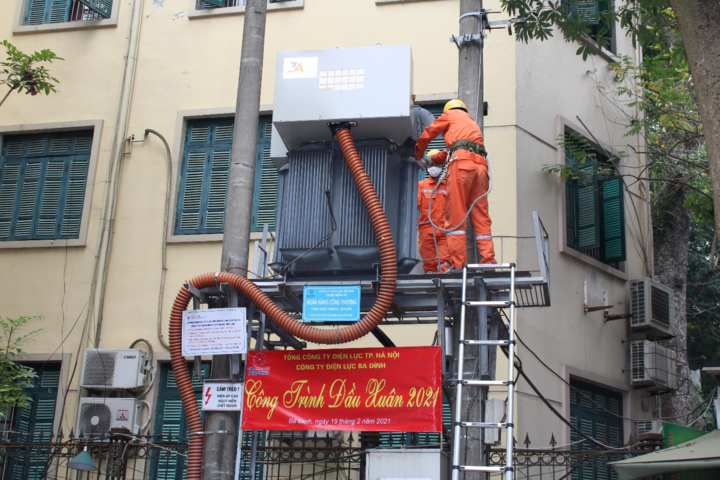 EVNHANOI triển khai thi công, cải tạo nâng cấp lưới điện đầu Xuân - 3