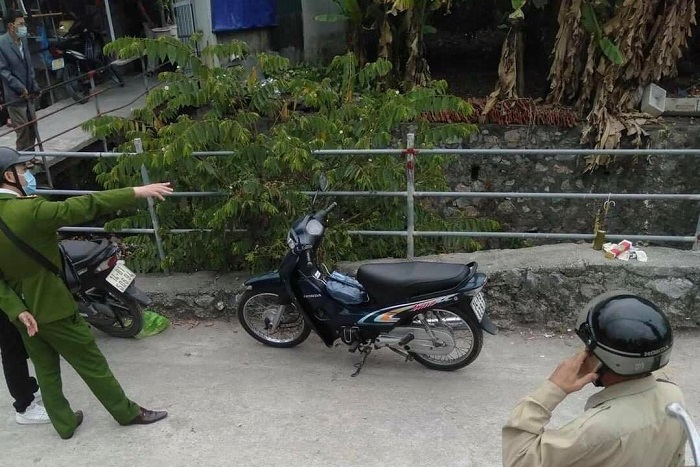 Quảng Ninh: Phát hiện thi thể trẻ sơ sinh còn nguyên dây rốn ở mương nước - 1