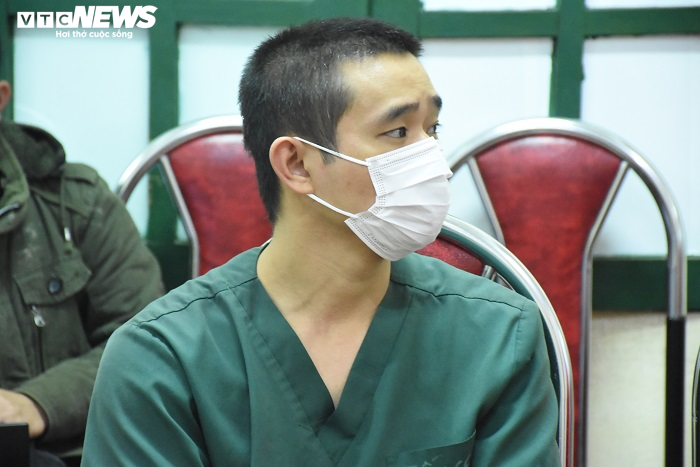 Nam điều dưỡng kể chuyện 6 lần cách ly, đón con chào đời qua điện thoại - 2