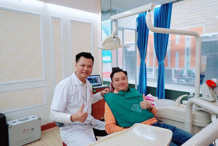 Bác sĩ Nha khoa Ngô Tùng Phương: Niềm vui khi tạo ra những nụ cười đẹp - 1
