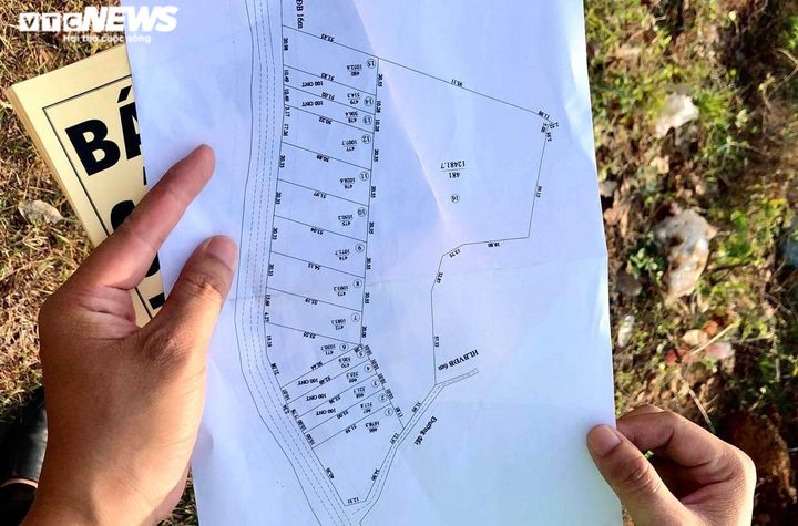 Bình Phước: Cò đất ôm sổ đỏ ra đường 'vẫy khách' sau đề xuất xây sân bay - 8