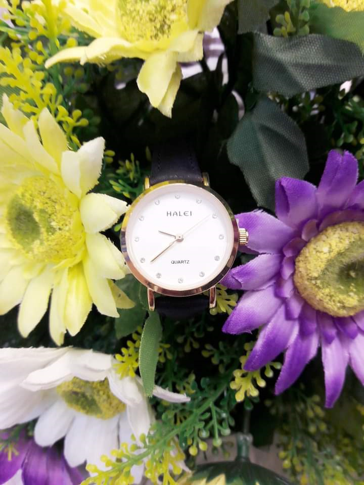 Kim Huyền Shop: Cửa hàng đồng hồ đa phong cách - 3