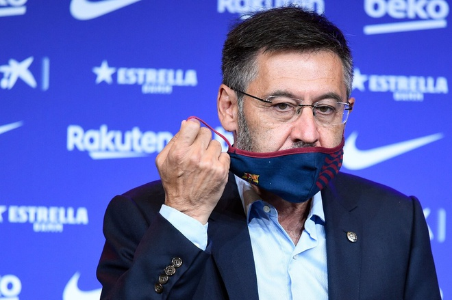 Cựu chủ tịch Barca được trả tự do - 1