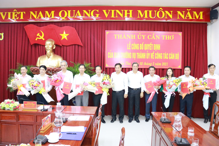 Cần Thơ điều động hàng loạt cán bộ chủ chốt - 1