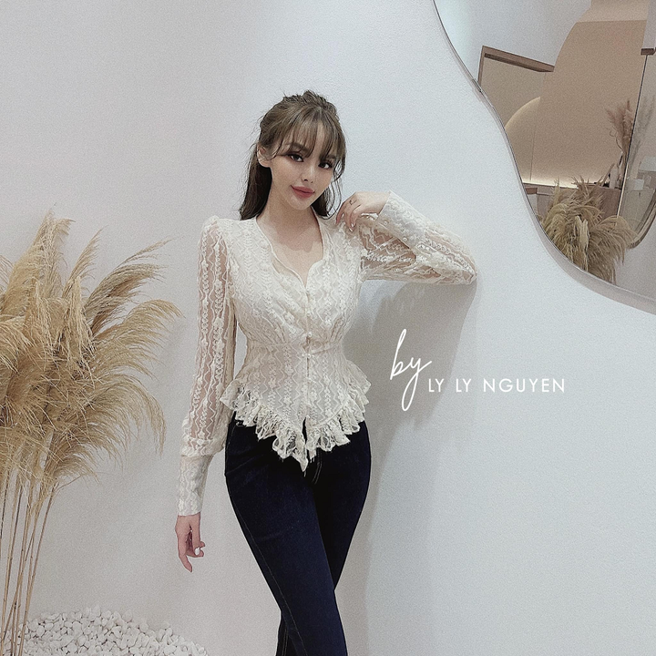 Thời trang Ly Ly Nguyen: Đưa chất liệu cuộc sống vào từng sản phẩm thiết kế - 1