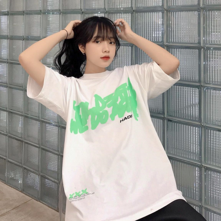 Không chuộng hàng hiệu, gen Z sành điệu mê tít outfits của Hades - 3