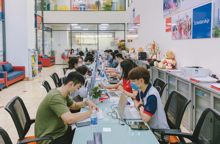 Hai trường đại học đầu tiên ở TP.HCM công bố nhận hồ sơ xét tuyển học bạ - 1