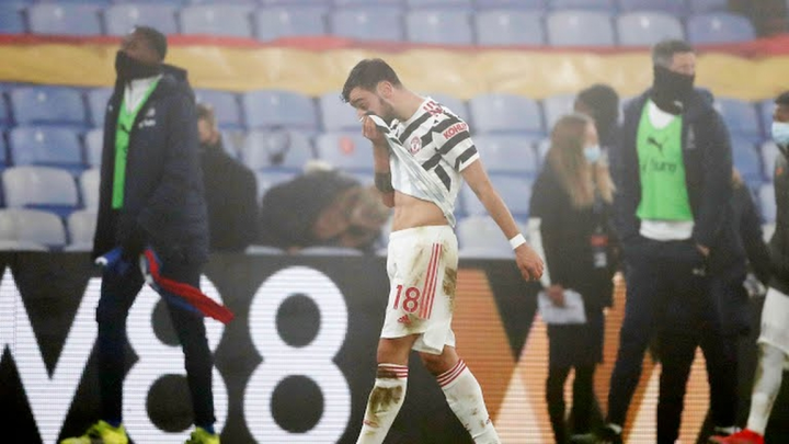 Gary Neville: 'Man Utd thi đấu như mộng du, có thể văng khỏi top 4' - 2