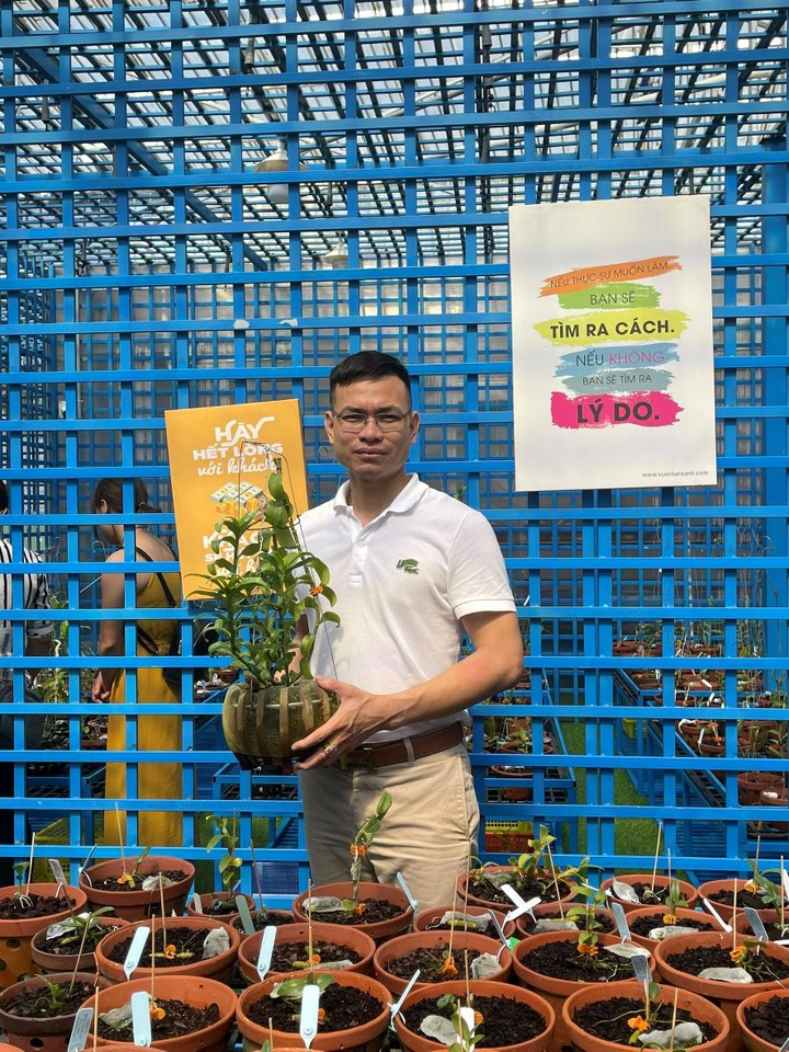 Nghệ nhân Bùi Đình Chung chia sẻ bí quyết chọn và chăm sóc hoa lan - 1